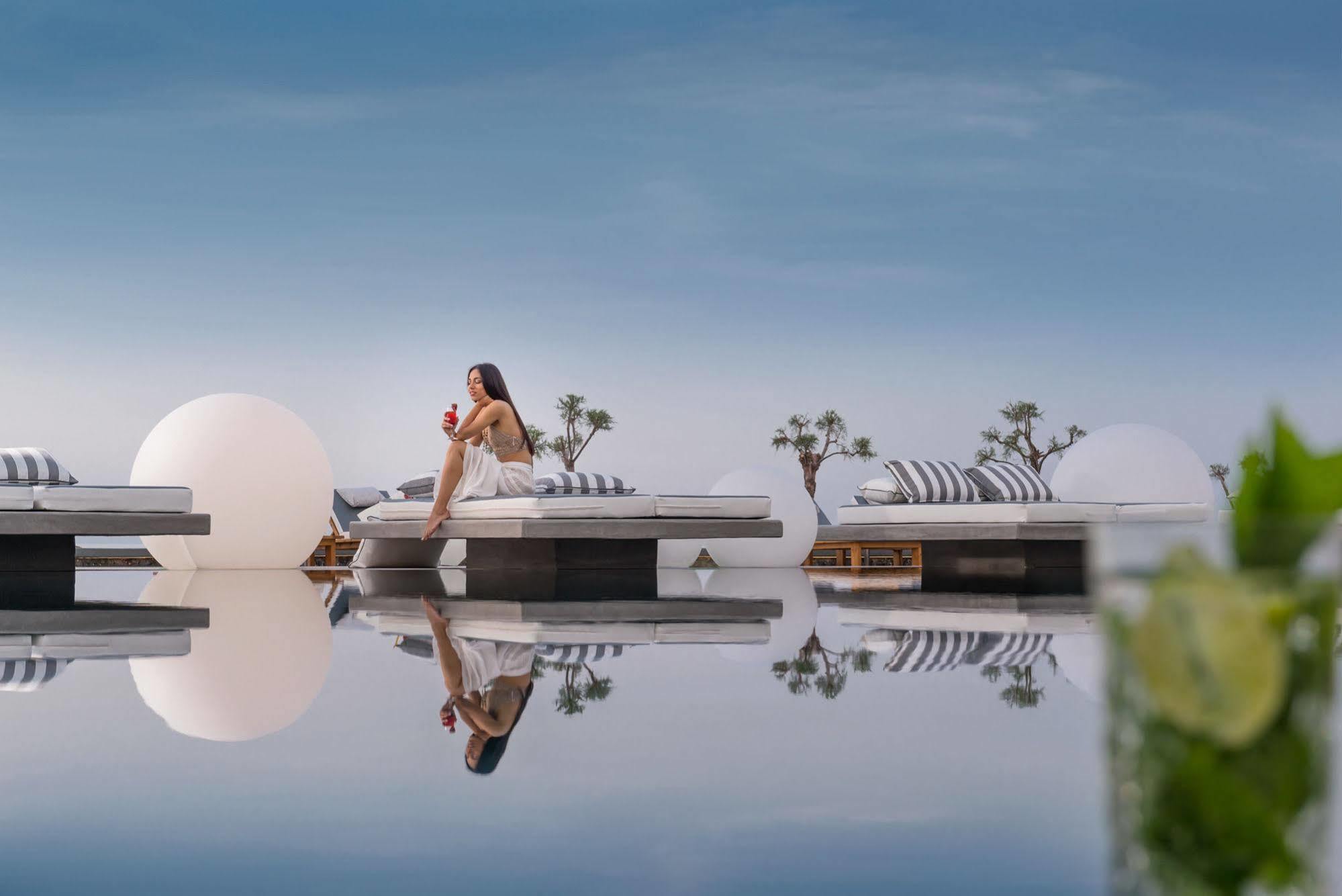 Mediterranean Beach Palace Hotel 모노리토스 외부 사진